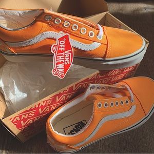 NWT Vans size 8.5 highlighter orange!